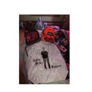 Bag and hat bundle